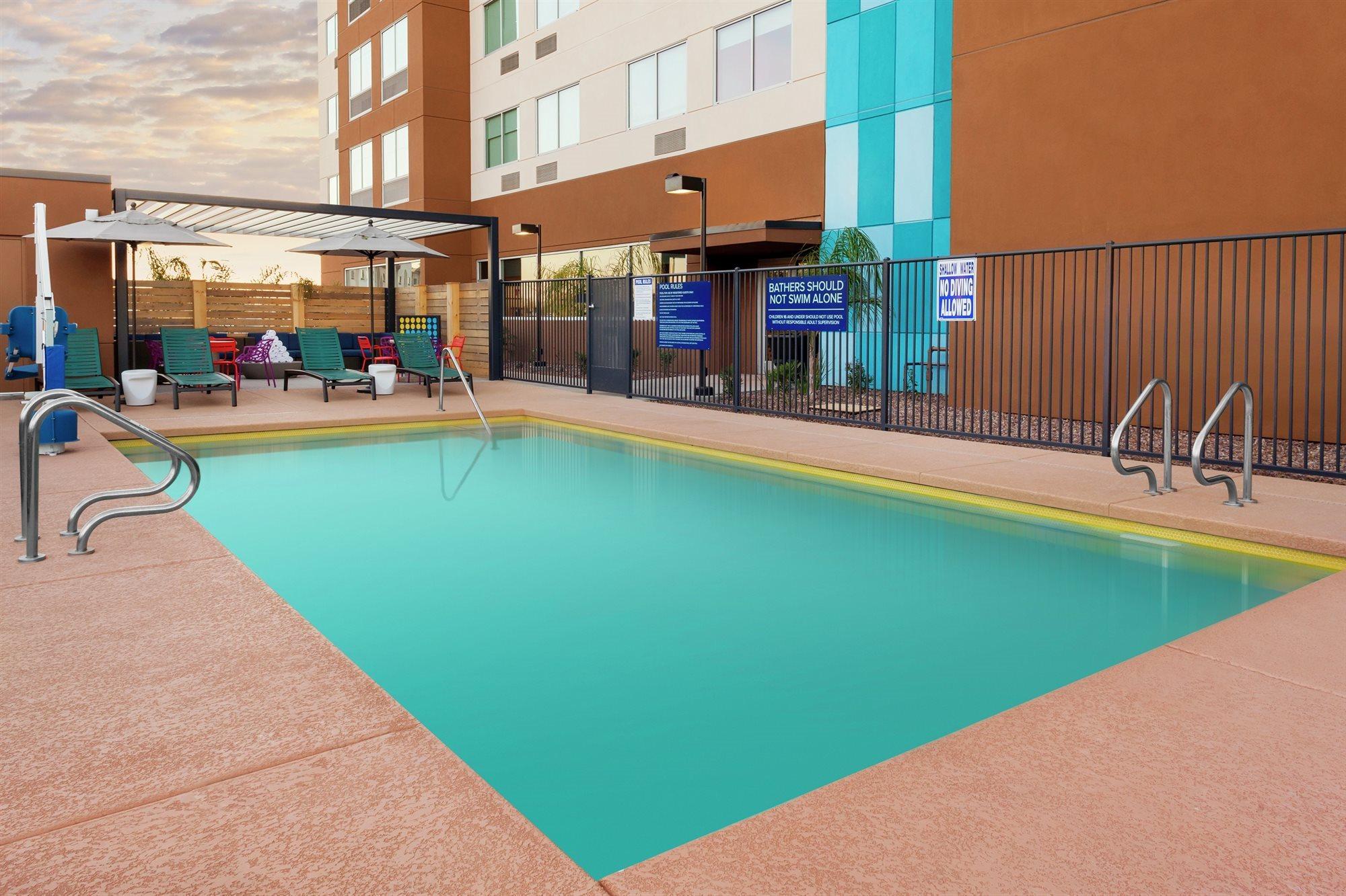 Tru By Hilton Gilbert Hotel Luaran gambar